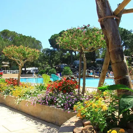 Beautiful 5-Bed Chalet In Roquebrune-Sur-Argens * Roquebrune-sur-Argens