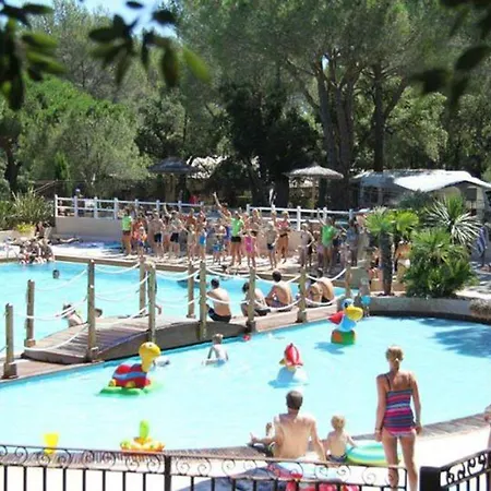 Beautiful 5-Bed Chalet In Roquebrune-Sur-Argens Chalet *