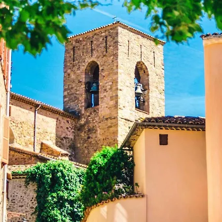 Beautiful 5-Bed Chalet In Roquebrune-Sur-Argens Roquebrune-sur-Argens
